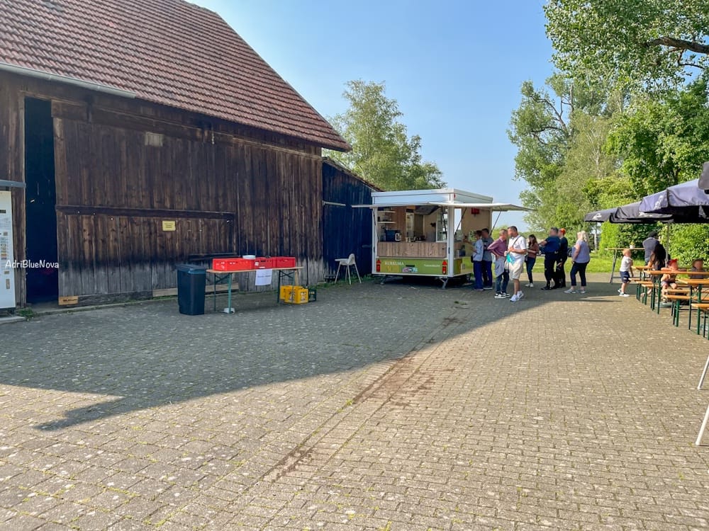 1. Mai in Oberschwaben: Diese 5 Wanderungen schaffen auch Kinder problemlos 2 kurkuma bad buchau indischer foodtruck federsee restaurant bewertung blog adribluenova 5 adri blue nova